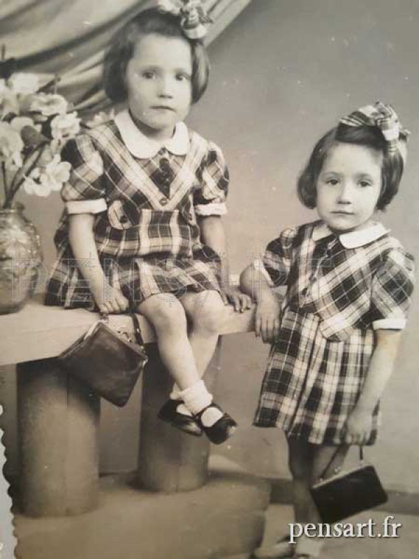 Photo d'époque- Deux sœurs en robe